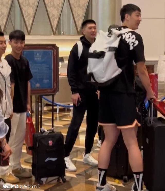 露奶视频
